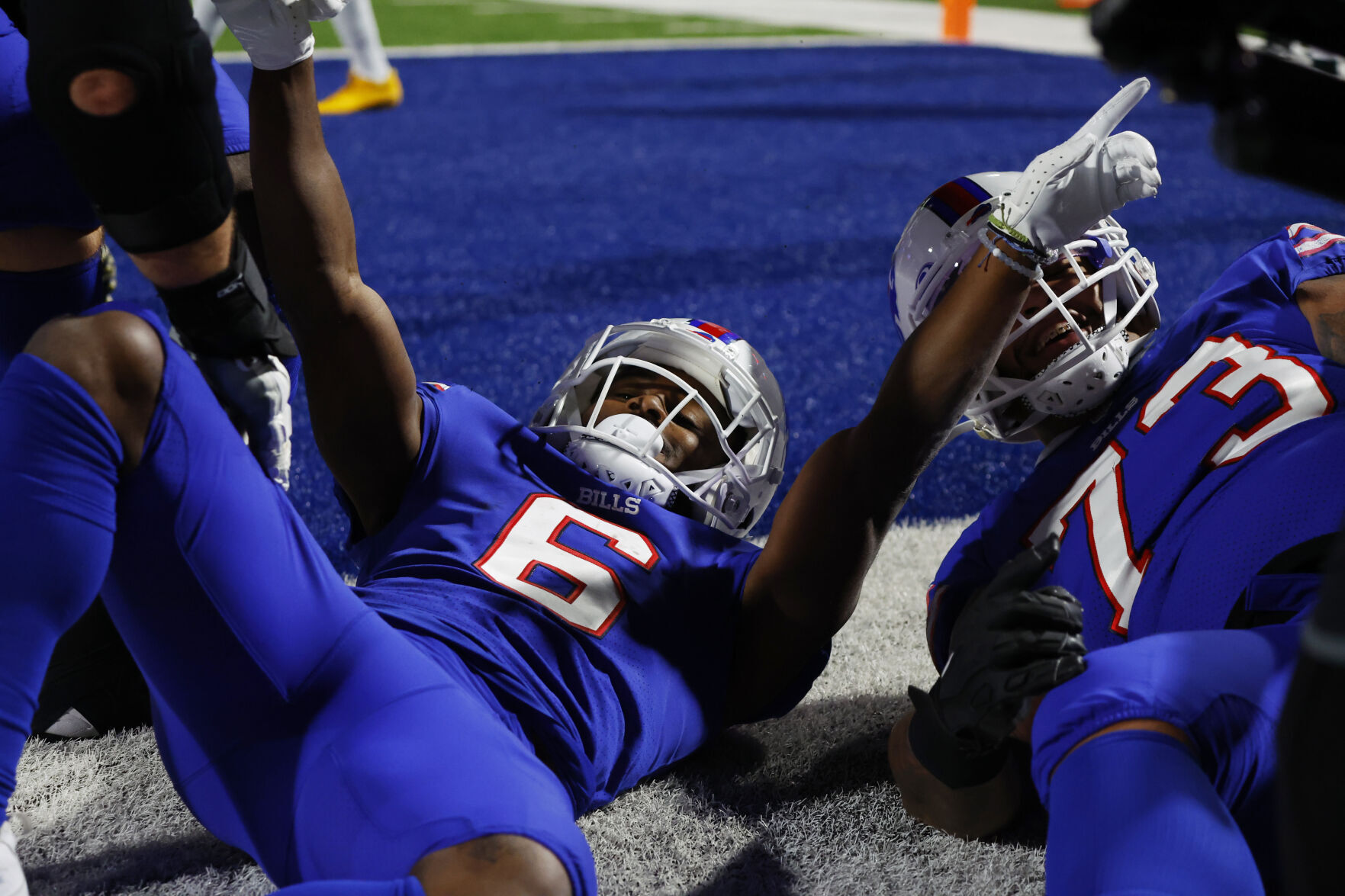 Packers Bills Football
